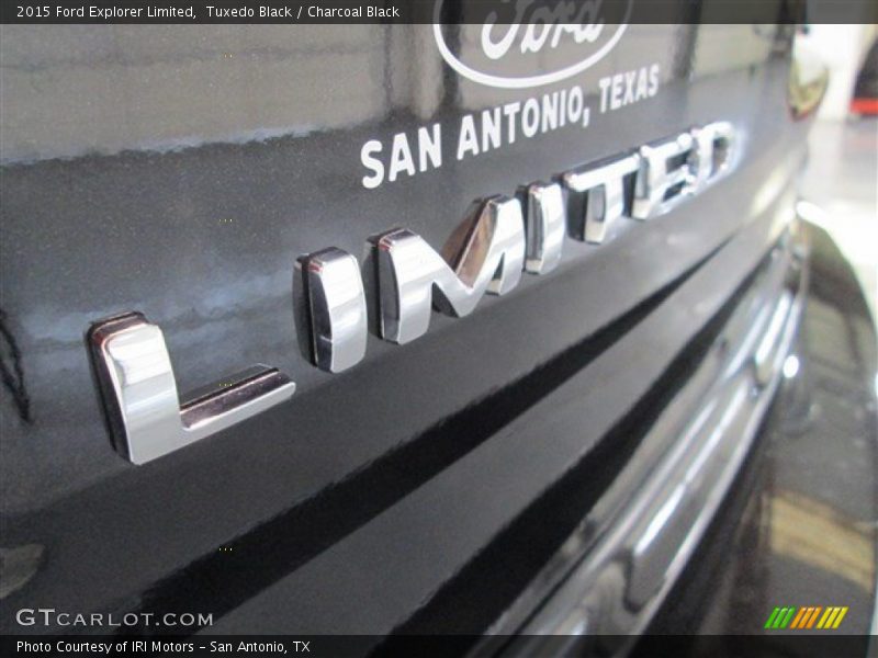 Tuxedo Black / Charcoal Black 2015 Ford Explorer Limited