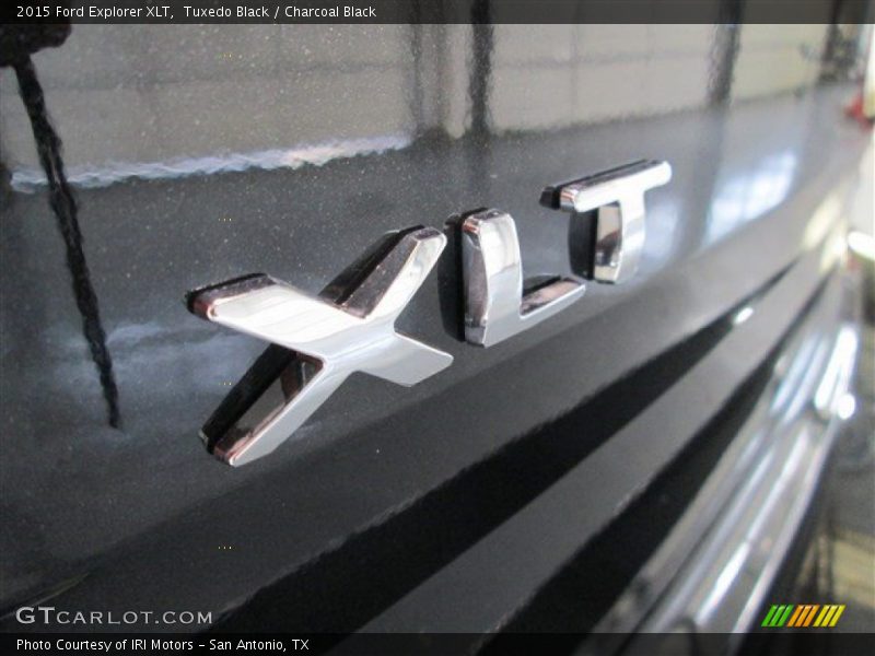 Tuxedo Black / Charcoal Black 2015 Ford Explorer XLT