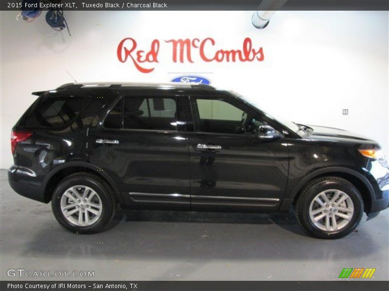 Tuxedo Black / Charcoal Black 2015 Ford Explorer XLT