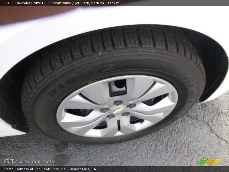Summit White / Jet Black/Medium Titanium 2012 Chevrolet Cruze LS