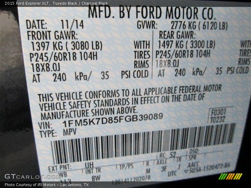 Tuxedo Black / Charcoal Black 2015 Ford Explorer XLT