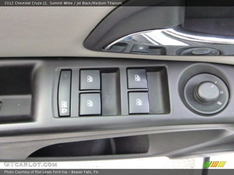 Summit White / Jet Black/Medium Titanium 2012 Chevrolet Cruze LS