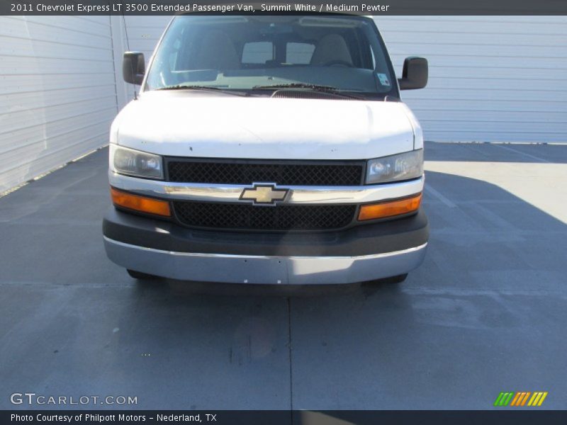 Summit White / Medium Pewter 2011 Chevrolet Express LT 3500 Extended Passenger Van