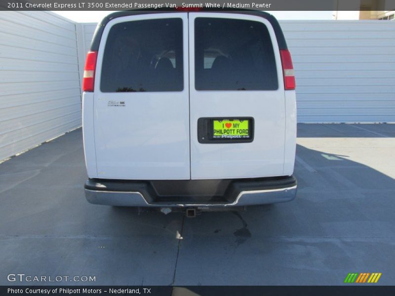 Summit White / Medium Pewter 2011 Chevrolet Express LT 3500 Extended Passenger Van