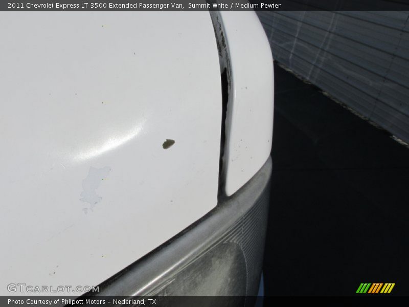 Summit White / Medium Pewter 2011 Chevrolet Express LT 3500 Extended Passenger Van