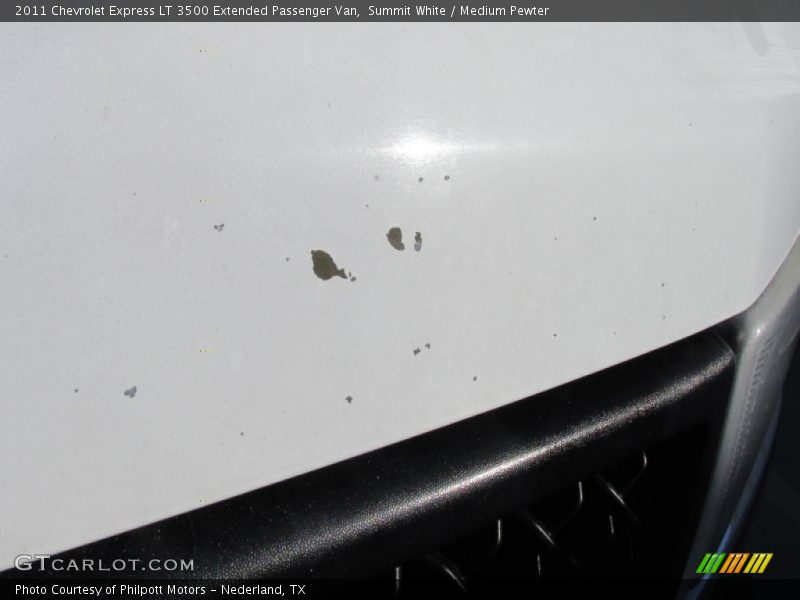 Summit White / Medium Pewter 2011 Chevrolet Express LT 3500 Extended Passenger Van