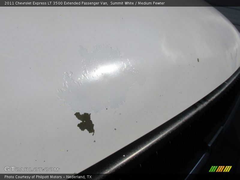 Summit White / Medium Pewter 2011 Chevrolet Express LT 3500 Extended Passenger Van