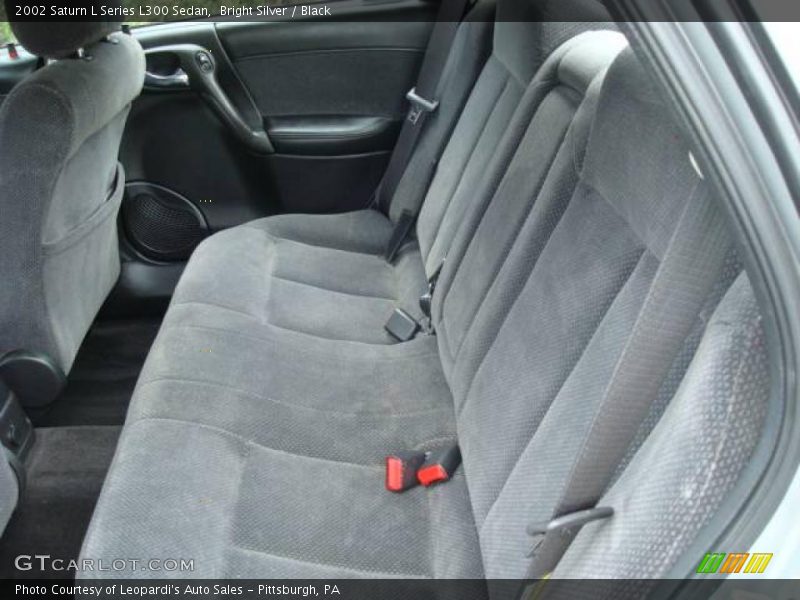 Bright Silver / Black 2002 Saturn L Series L300 Sedan