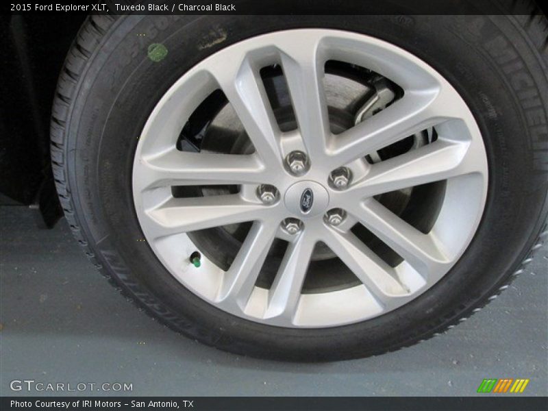 Tuxedo Black / Charcoal Black 2015 Ford Explorer XLT