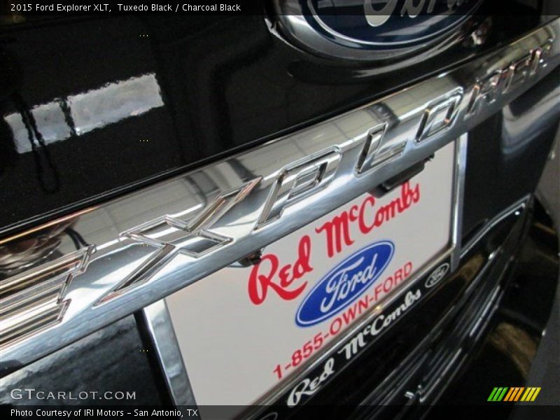 Tuxedo Black / Charcoal Black 2015 Ford Explorer XLT