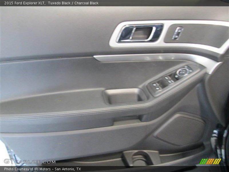 Tuxedo Black / Charcoal Black 2015 Ford Explorer XLT
