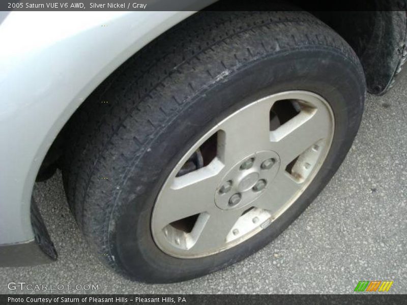 Silver Nickel / Gray 2005 Saturn VUE V6 AWD
