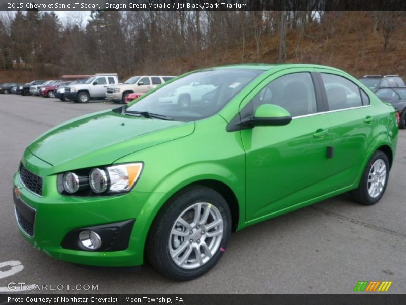 Front 3/4 View of 2015 Sonic LT Sedan