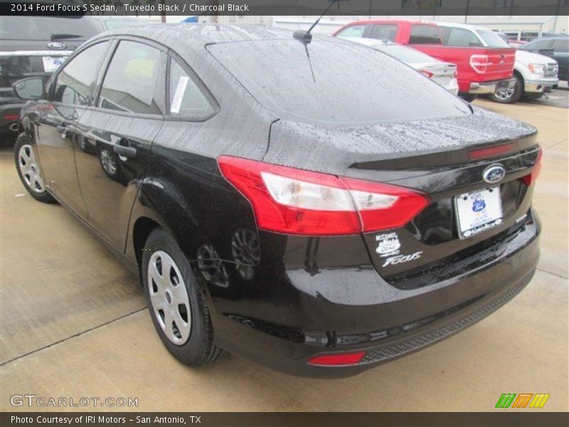 Tuxedo Black / Charcoal Black 2014 Ford Focus S Sedan