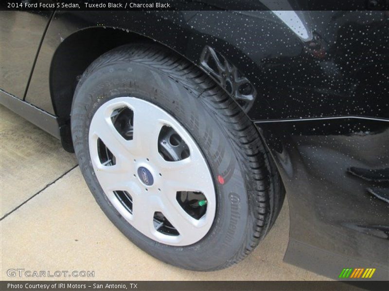 Tuxedo Black / Charcoal Black 2014 Ford Focus S Sedan