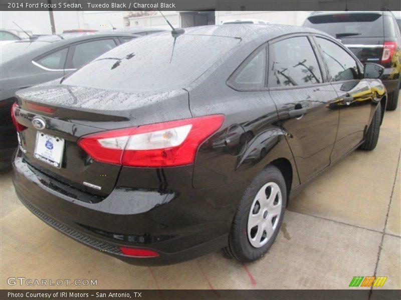 Tuxedo Black / Charcoal Black 2014 Ford Focus S Sedan