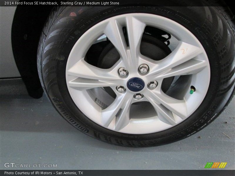 Sterling Gray / Medium Light Stone 2014 Ford Focus SE Hatchback