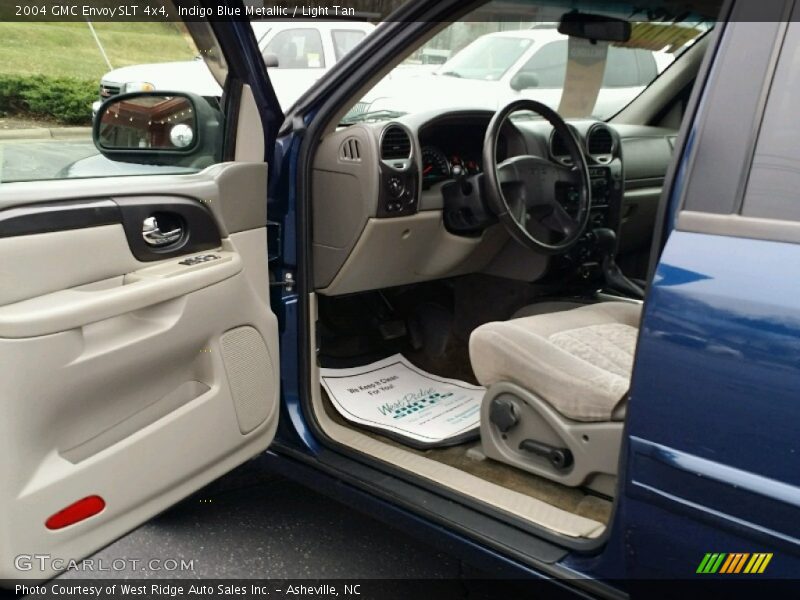 Indigo Blue Metallic / Light Tan 2004 GMC Envoy SLT 4x4