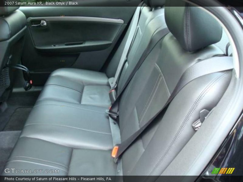 Black Onyx / Black 2007 Saturn Aura XR