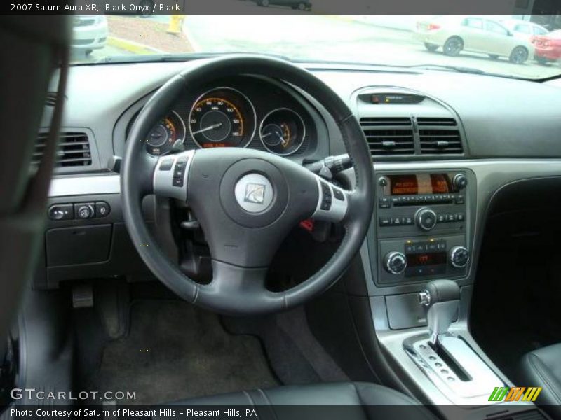 Black Onyx / Black 2007 Saturn Aura XR