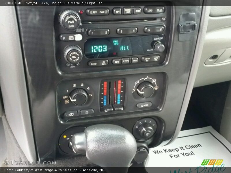 Indigo Blue Metallic / Light Tan 2004 GMC Envoy SLT 4x4