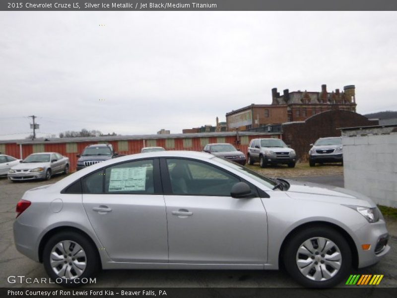 Silver Ice Metallic / Jet Black/Medium Titanium 2015 Chevrolet Cruze LS