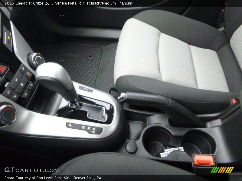 Silver Ice Metallic / Jet Black/Medium Titanium 2015 Chevrolet Cruze LS