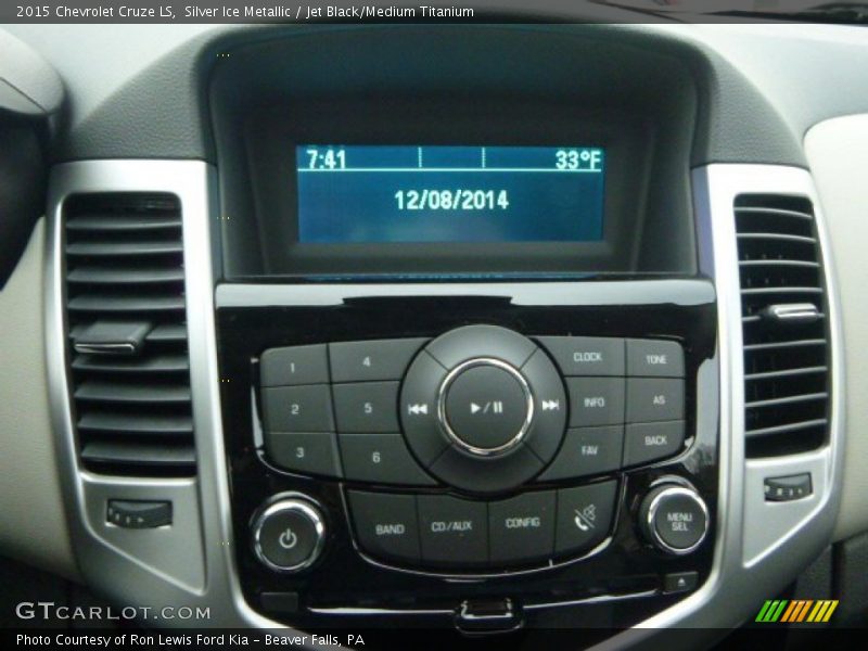 Silver Ice Metallic / Jet Black/Medium Titanium 2015 Chevrolet Cruze LS