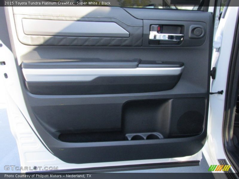 Super White / Black 2015 Toyota Tundra Platinum CrewMax
