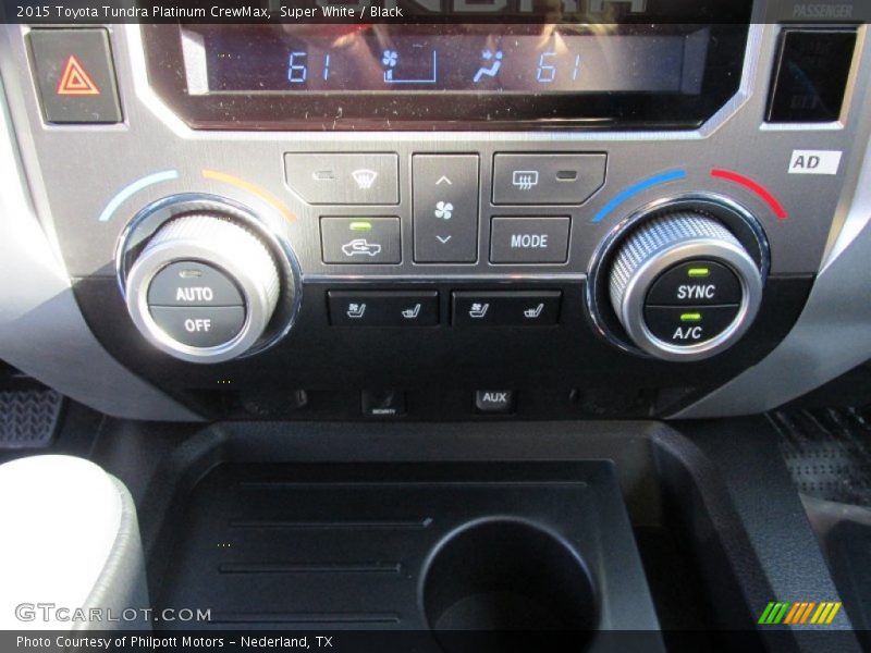 Super White / Black 2015 Toyota Tundra Platinum CrewMax