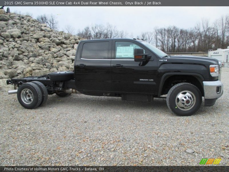  2015 Sierra 3500HD SLE Crew Cab 4x4 Dual Rear Wheel Chassis Onyx Black