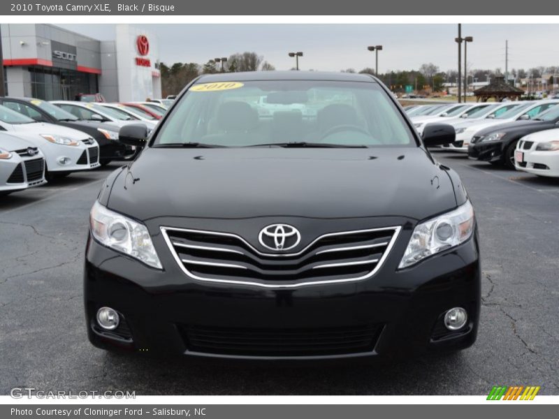 Black / Bisque 2010 Toyota Camry XLE