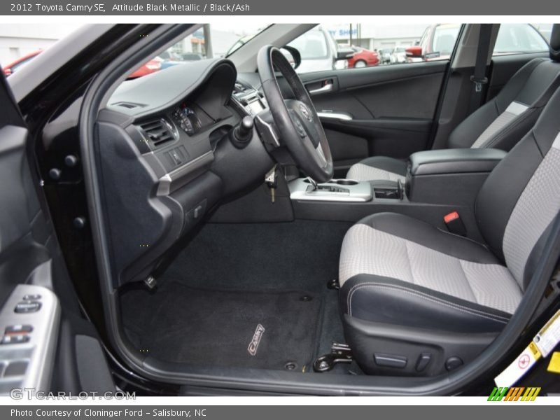Attitude Black Metallic / Black/Ash 2012 Toyota Camry SE