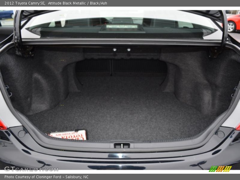 Attitude Black Metallic / Black/Ash 2012 Toyota Camry SE