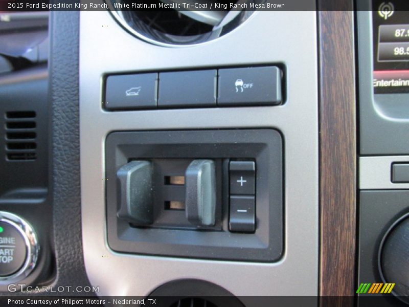 White Platinum Metallic Tri-Coat / King Ranch Mesa Brown 2015 Ford Expedition King Ranch