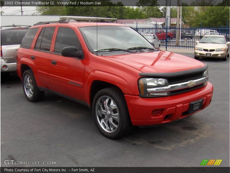 Victory Red / Medium Oak 2002 Chevrolet TrailBlazer LS