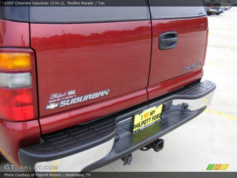 Redfire Metallic / Tan 2002 Chevrolet Suburban 1500 LS