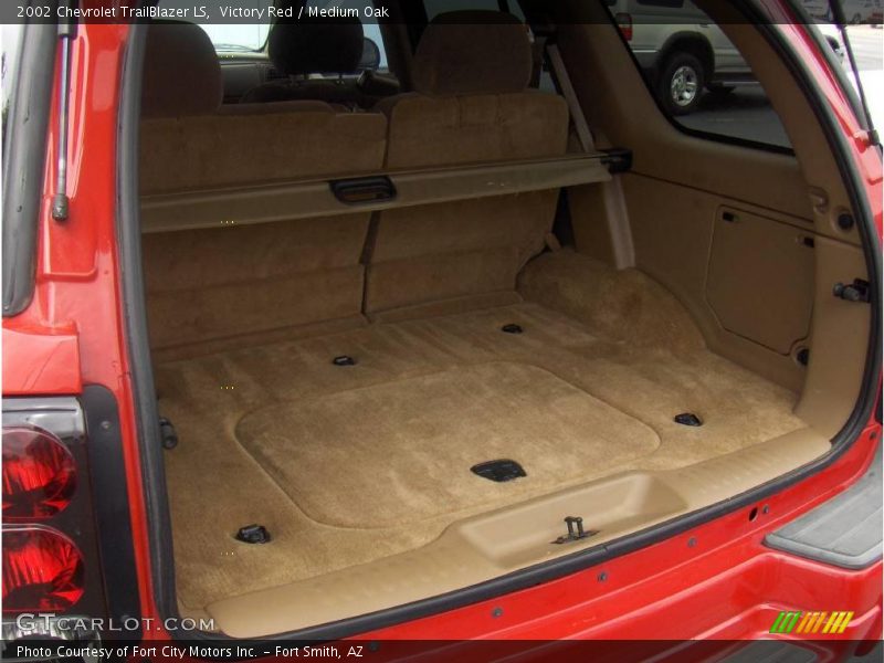 Victory Red / Medium Oak 2002 Chevrolet TrailBlazer LS