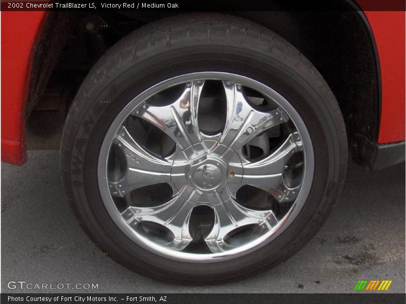 Victory Red / Medium Oak 2002 Chevrolet TrailBlazer LS