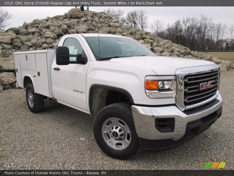 Front 3/4 View of 2015 Sierra 2500HD Regular Cab 4x4 Utility Truck
