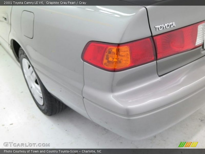 Graphite Gray Pearl / Gray 2001 Toyota Camry LE V6