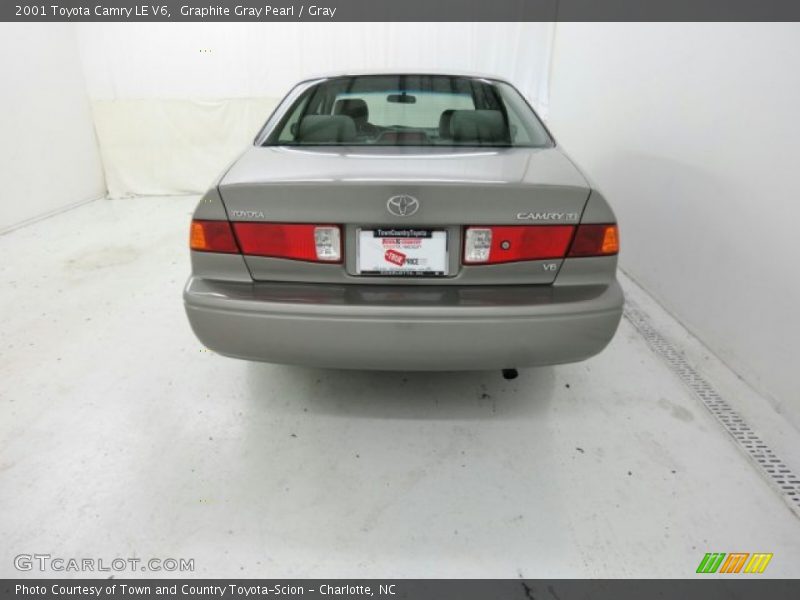Graphite Gray Pearl / Gray 2001 Toyota Camry LE V6