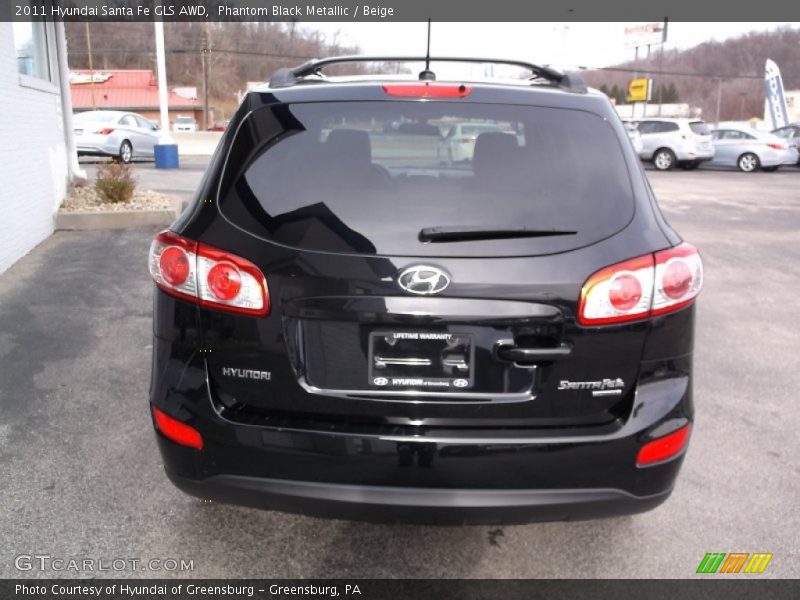 Phantom Black Metallic / Beige 2011 Hyundai Santa Fe GLS AWD