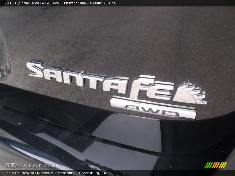Phantom Black Metallic / Beige 2011 Hyundai Santa Fe GLS AWD