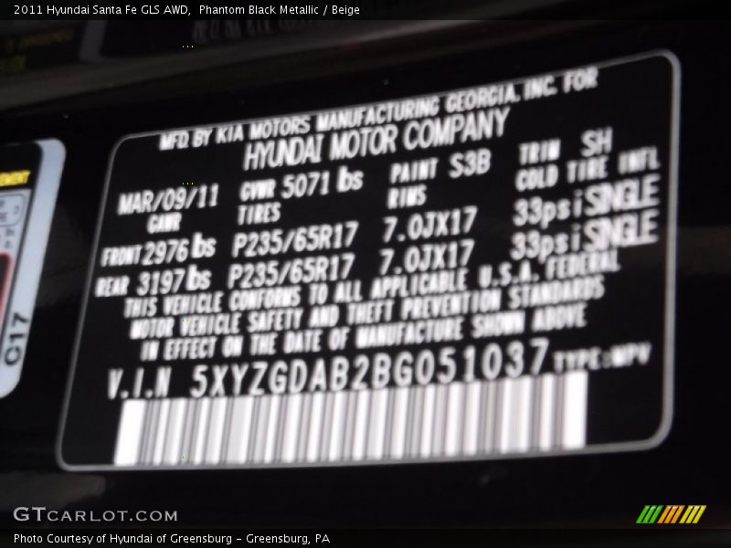 Phantom Black Metallic / Beige 2011 Hyundai Santa Fe GLS AWD