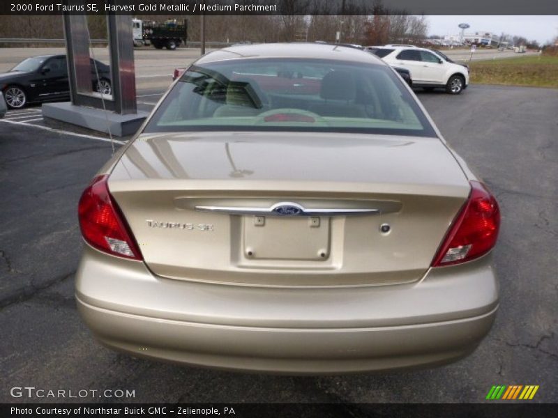 Harvest Gold Metallic / Medium Parchment 2000 Ford Taurus SE
