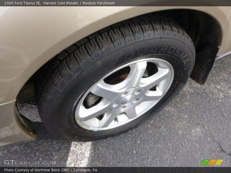 Harvest Gold Metallic / Medium Parchment 2000 Ford Taurus SE