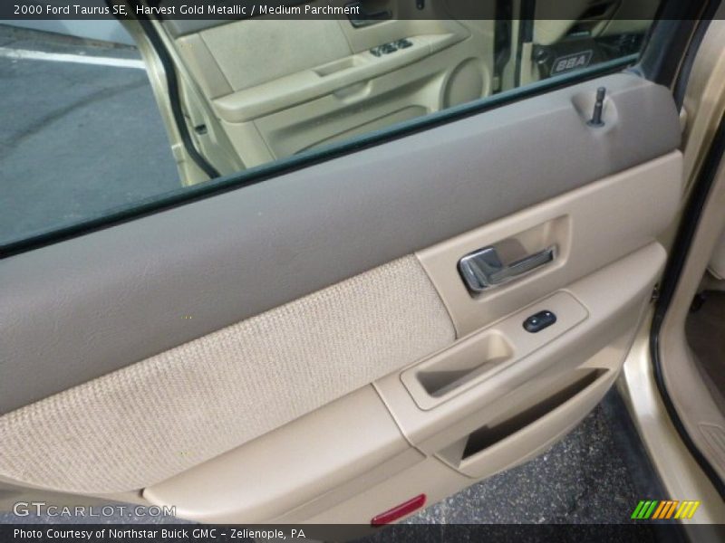 Harvest Gold Metallic / Medium Parchment 2000 Ford Taurus SE