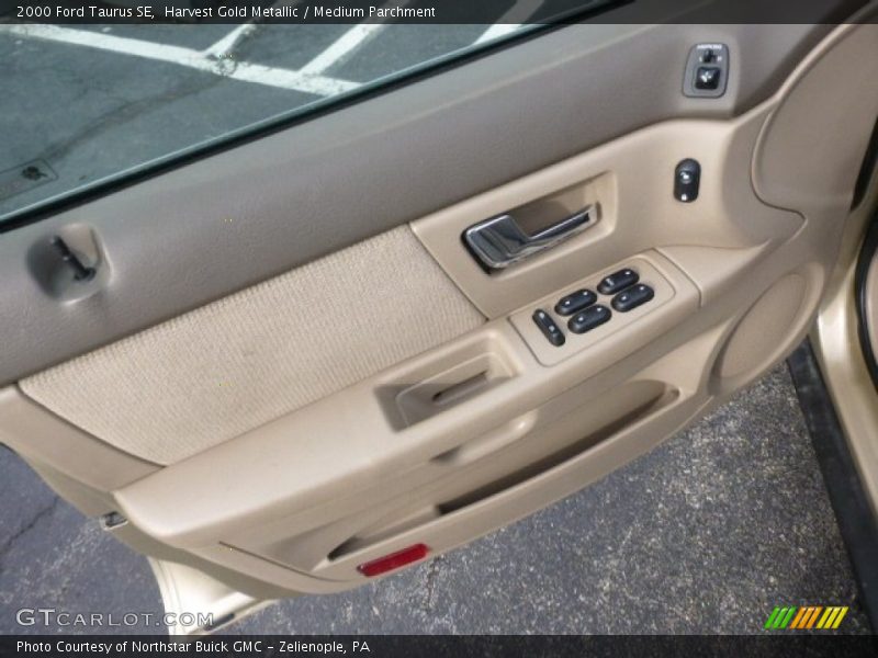 Harvest Gold Metallic / Medium Parchment 2000 Ford Taurus SE
