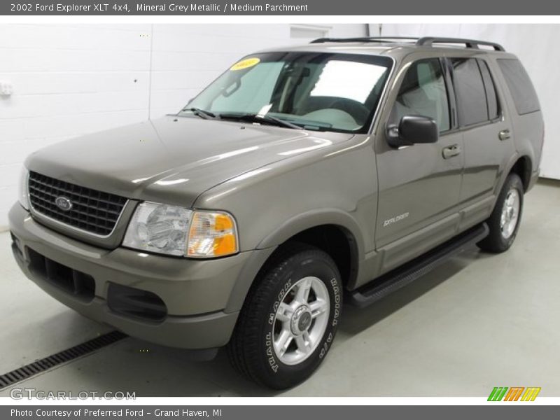 Mineral Grey Metallic / Medium Parchment 2002 Ford Explorer XLT 4x4